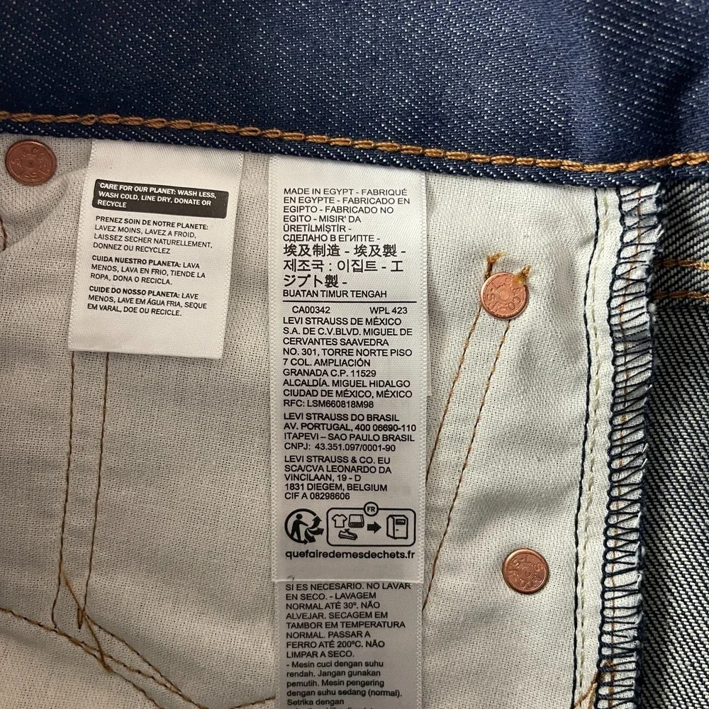 Levis Jeans Mens 30x32 Blue 501 Original Button Fly Shrink to Fit Dark Wash